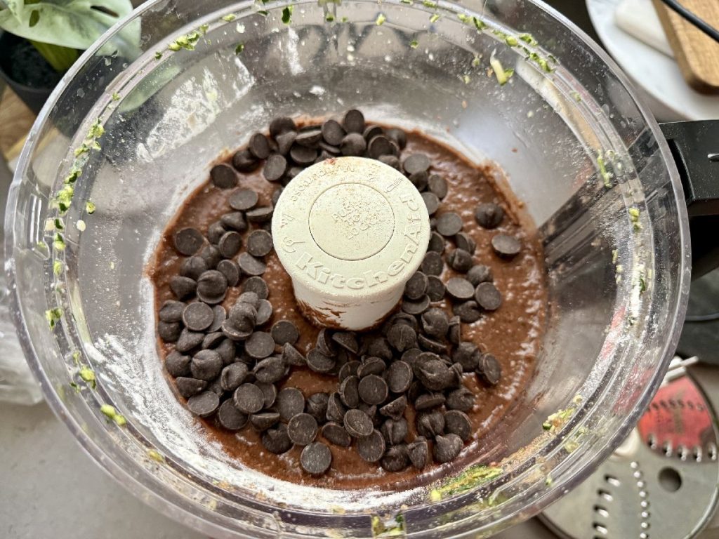 how to make healthy chocolate zucchini bread
