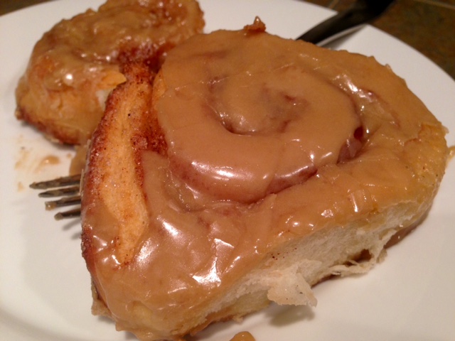 Pioneer Woman's Cinnamon Rolls with Maple Frosting | These incredibly indulgent cinnamon rolls are the best I've had, & are not difficult to make. I provide step-by-step instructions and photos so you can make the best cinnamon rolls ever. #cinnamonrolls #pioneerwoman #maple #brunch #breakfast