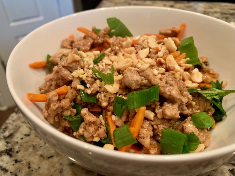 Quick Healthy Thai Chicken Cauliflower Rice Bowl