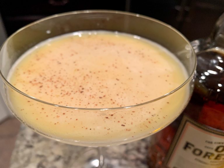 “43 Flip”: Creamy Whiskey Cocktail with Licor 43
