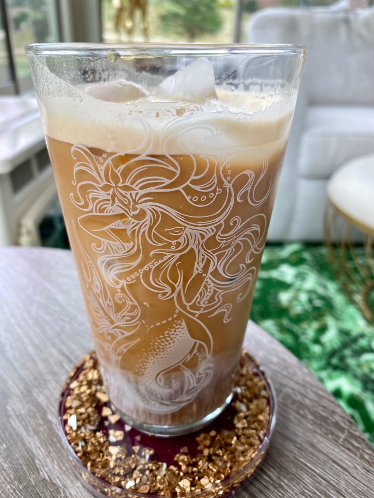 Delicious Shaken Iced Brown Sugar Latte | This is a copycat of Starbucks iced brown sugar oat milk latte, super easy homemade, healthier, and obviously cheaper. Using only a few ingredients including good espresso, shaking it makes the flavors come out more and chills without watering down. Try it today! #latte #homemadelatte #copycatstarbucks #icedcoffee 