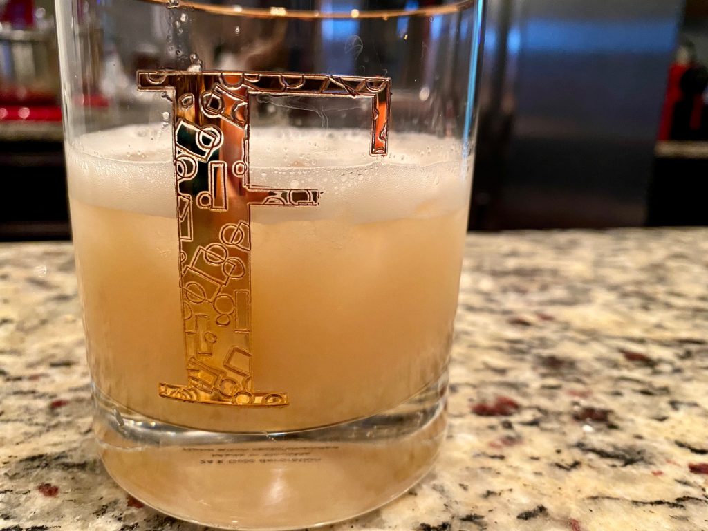 How to make a New York whiskey sour with egg white foam