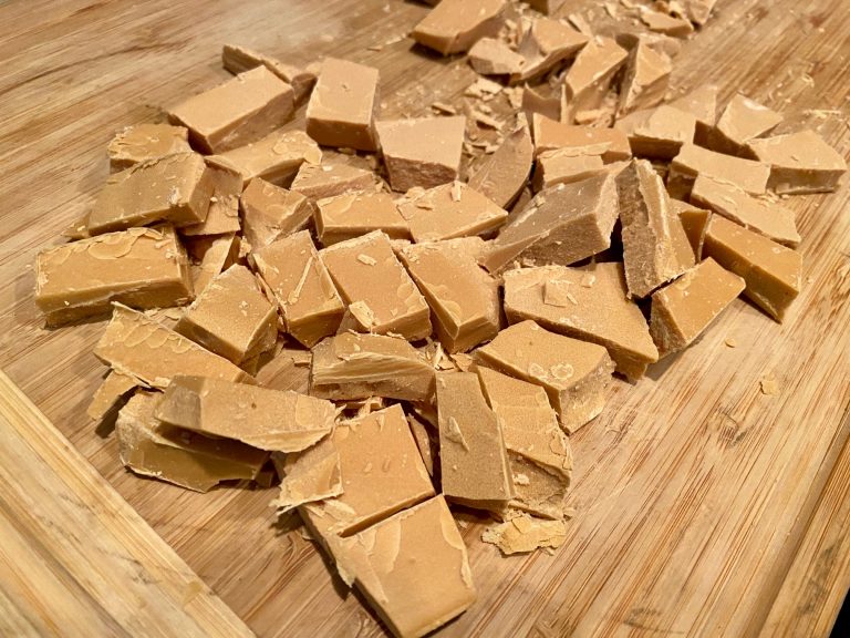 How To Make Caramelized White Chocolate (“Blonde Chocolate”)