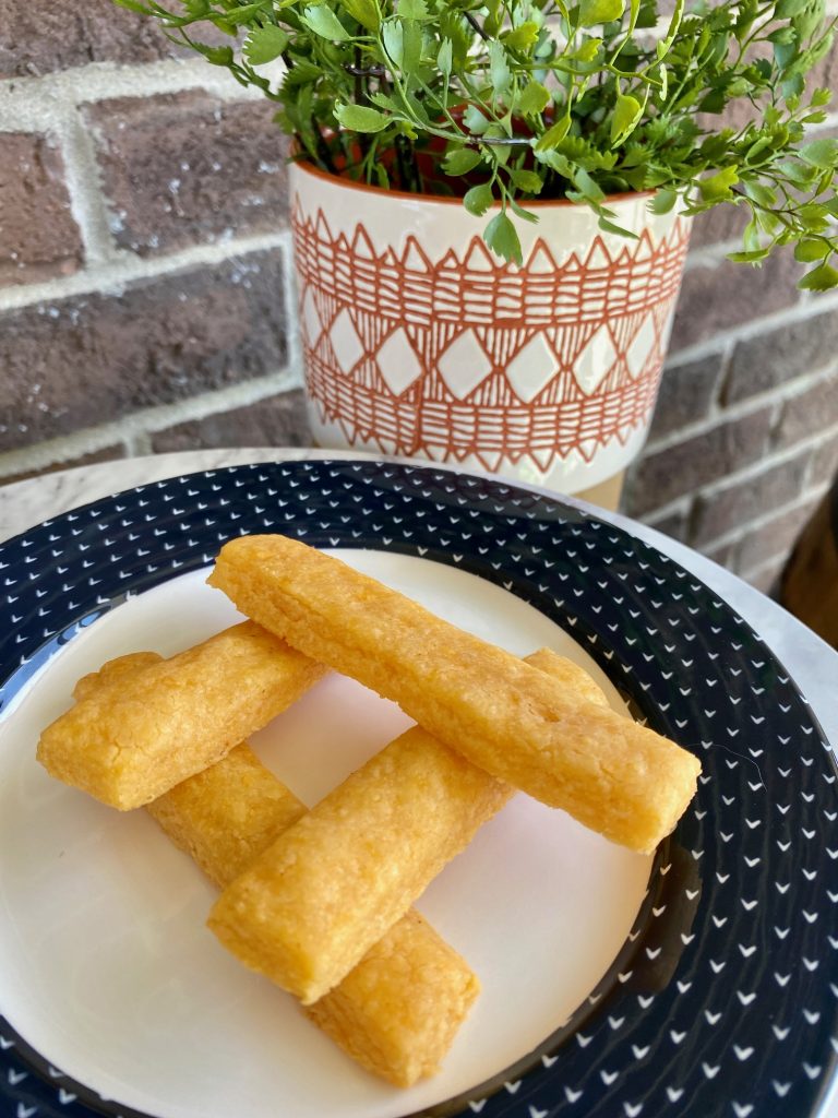 Spicy Unleavened Cheese Straws | These super easy cheese straws are a perfect snack during Passover & Days of Unleavened Bread, or appetizer any time of year. Delicious & versatile, and can be made ahead & frozen. #unleavened #passover #cheesestraws
