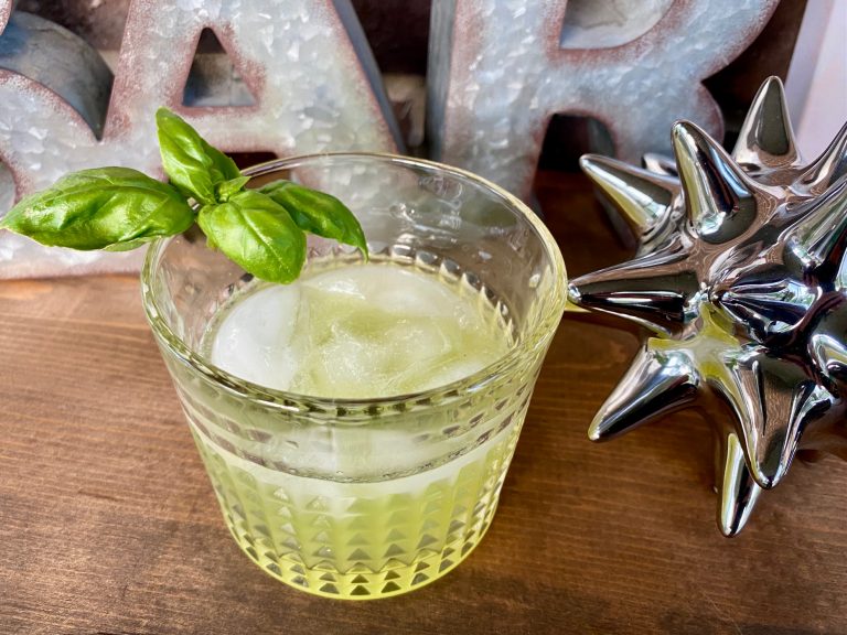 A Refreshing Basil Gin Smash