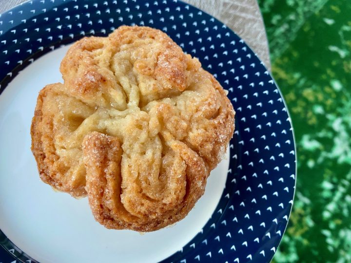 Technique Silicone Collapsible 6-Cup Muffin Pan w/Carry Lid 