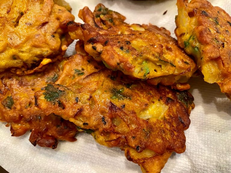Super Easy Onion Pakoras (Without a Deep Fryer)…with Tamarind Chutney