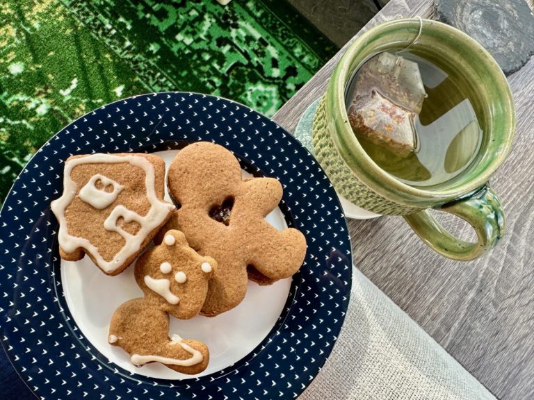 Easy & Awesome Gluten-Free Gingerbread Cookies (Vegan & Nut-Free)