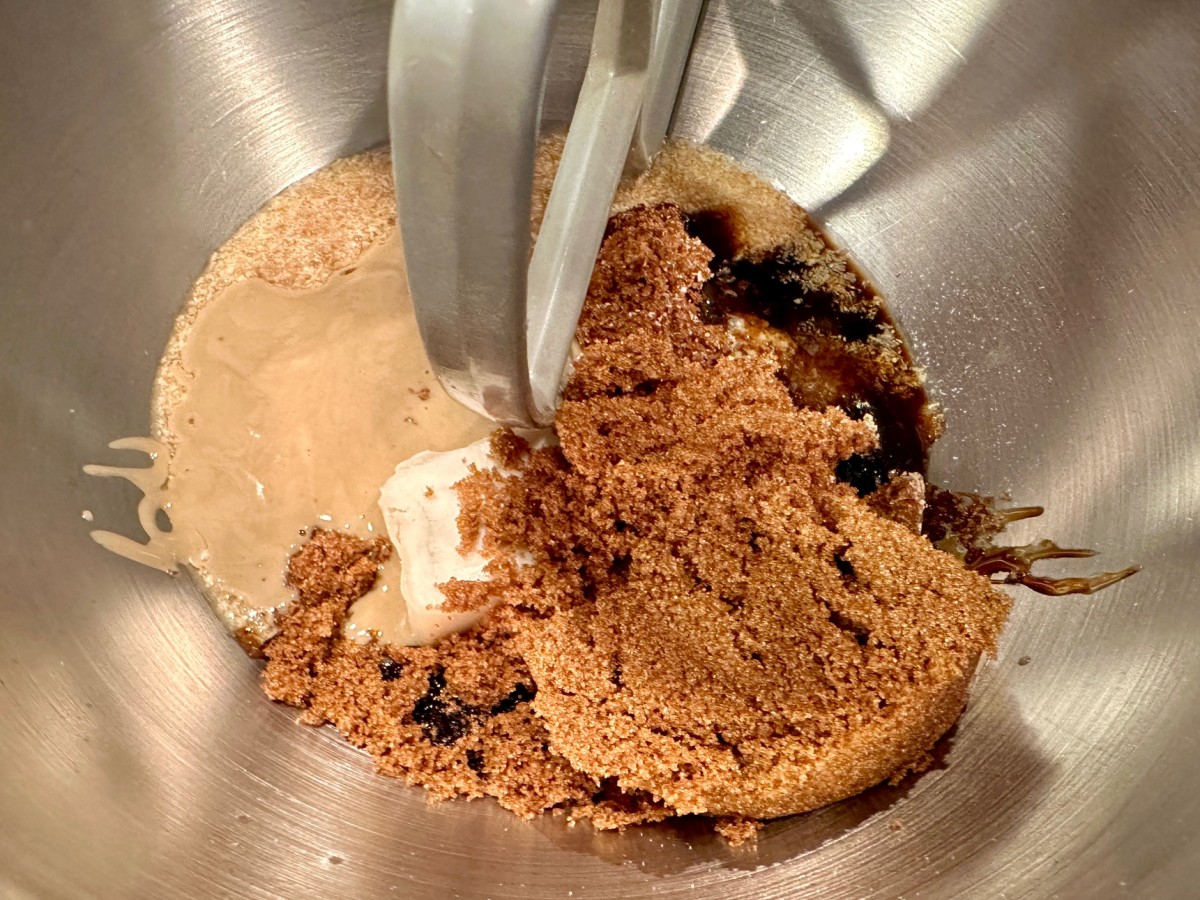 these gluten-free vegan nut-free gingerbread cookies use tahini & flax egg & vegan butter