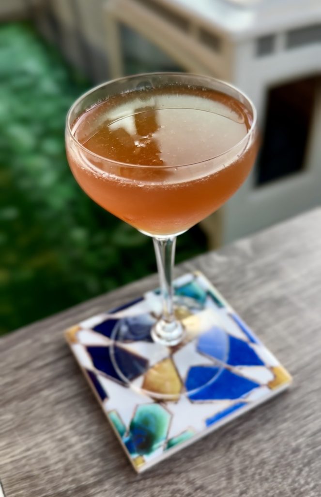 This cinnamon banana daquiri is based on the classic rum daquiri cocktail (shaken, not frozen)