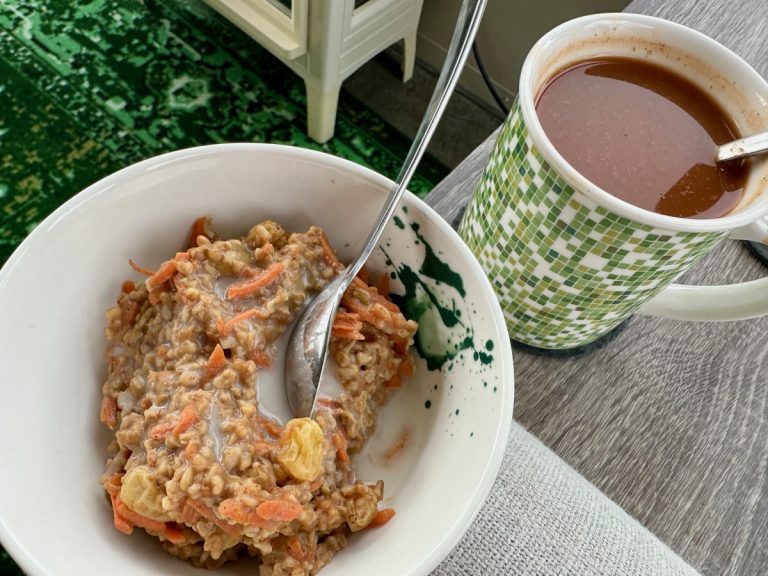 Healthy, Cozy Carrot Cake Oatmeal