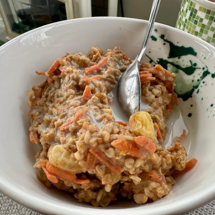 Healthy, Cozy Carrot Cake Oatmeal