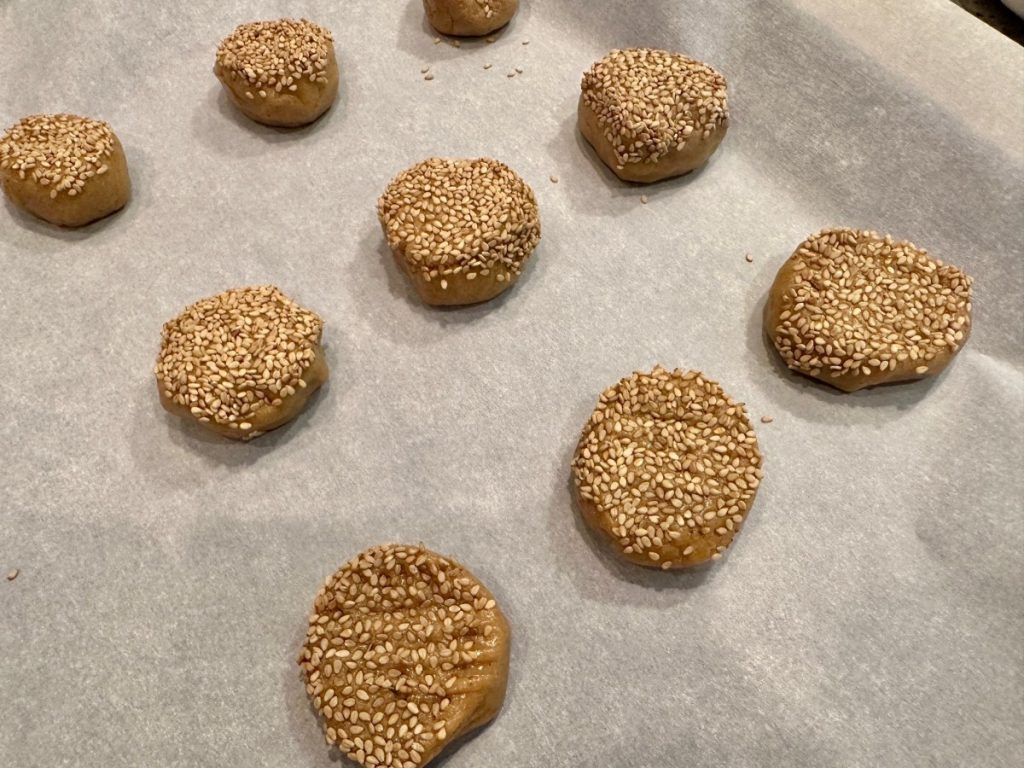 how to make chai spiced tahini cookies