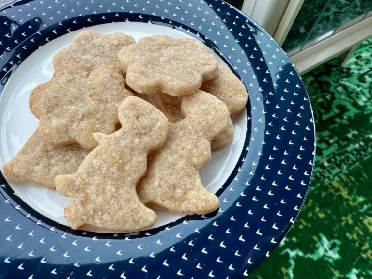 Chai Spiced Shortbread Cookies