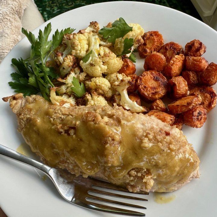 Delicious & Easy Walnut-Crusted Chicken
