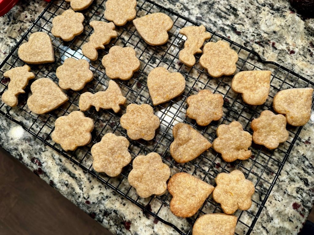 chai spiced shortbread cookies baked & cooling on a rack