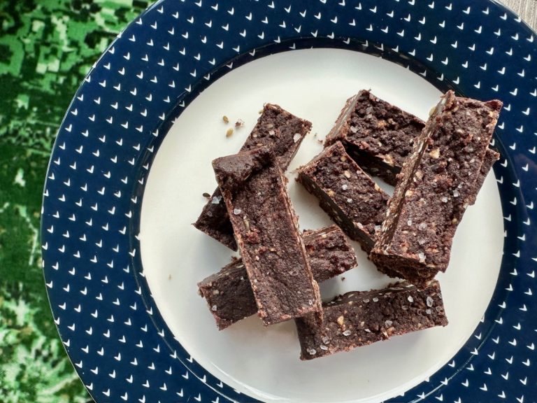 The Best Copycat Honey Mama’s Peanut Butter Cup Truffle Fudge Bars