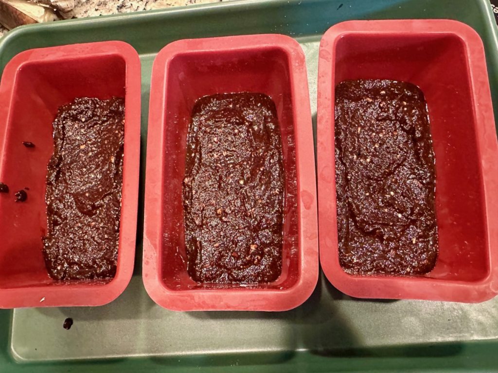 this easy coypcat Honey Mama's peanut butter cup truffle fudge