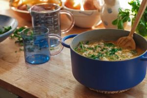 Kitchen gift ideas for cooks & bakers - beautiful sheet pans & pots like the ones from Great Jones