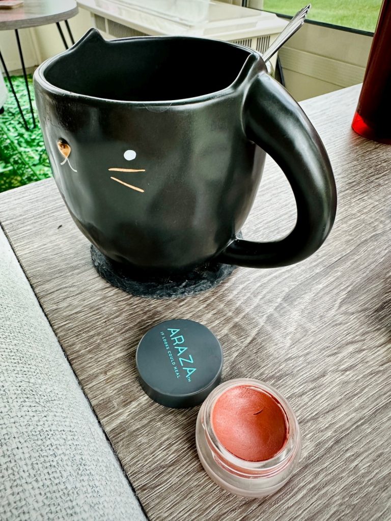 Why Araza Natural Beauty is My Go-To Clean, Non-Toxic Makeup