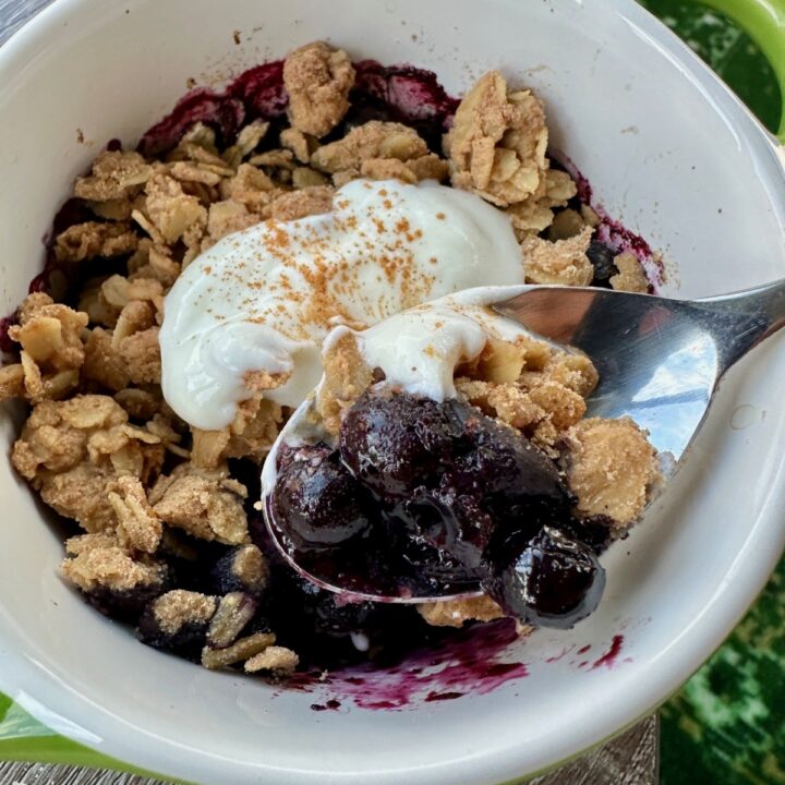 Healthy Breakfast Blueberry Crisp