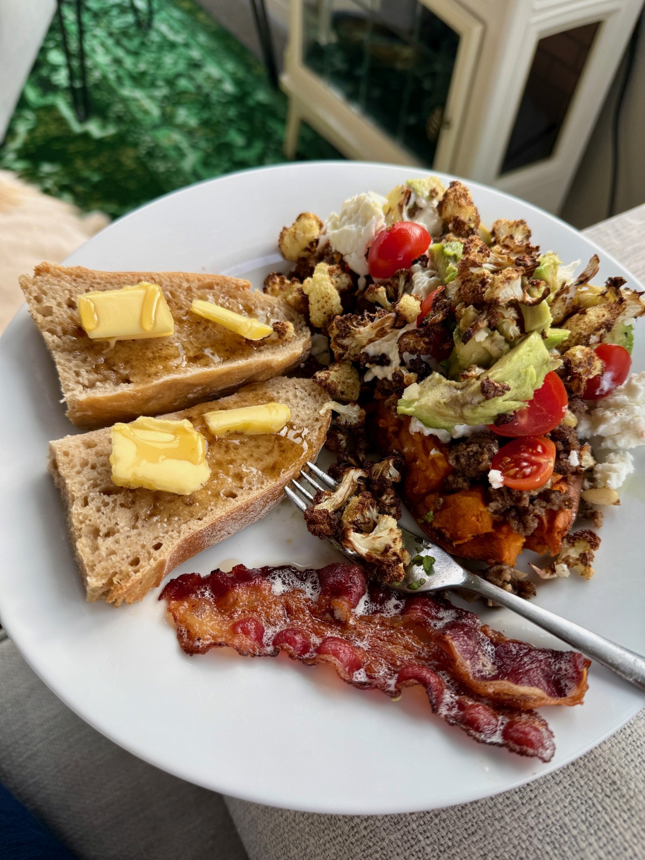 Easy "Deconstructed" Spiced Beef or Lamb Kofta | This delicious deconstructed beef kofta (or lamb kofta) is a perfect weeknight meal, packed with spices, onions, and garlic for flavor, and an easy protein to throw on top of rice, hummus, or veggies.  Kofta is a spiced meatball dish found in many cultures, from Turkey & the Middle East to parts of Asia & eastern Europe.  It's healthy, delicious, & super easy to make.