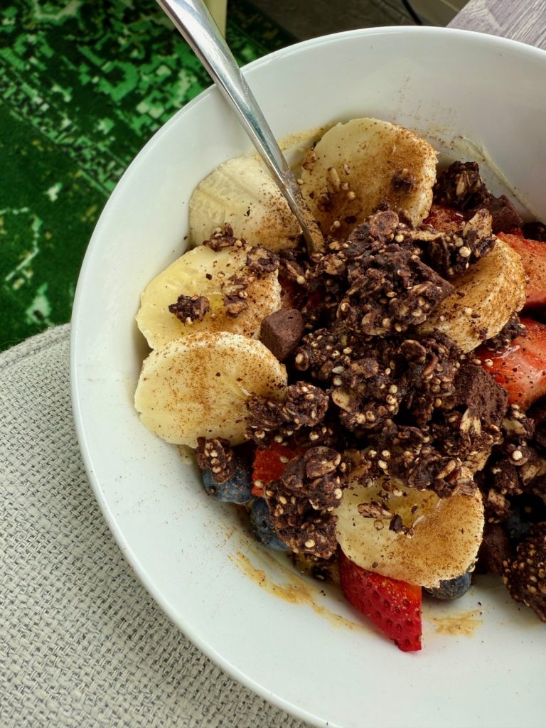 Healthy Dark Chocolate Granola