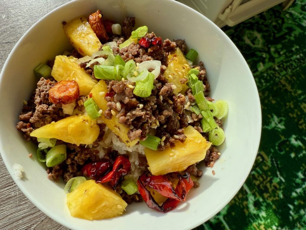 Pineapple & Honey Beef with Coconut Rice | This super easy pineapple honey beef is a perfect weeknight meal that everyone will love! 