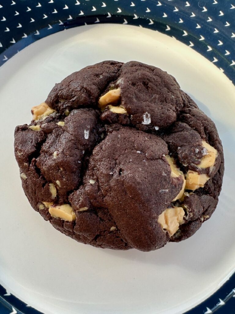 Dark Chocolate Cookies with Caramelized White Chocolate