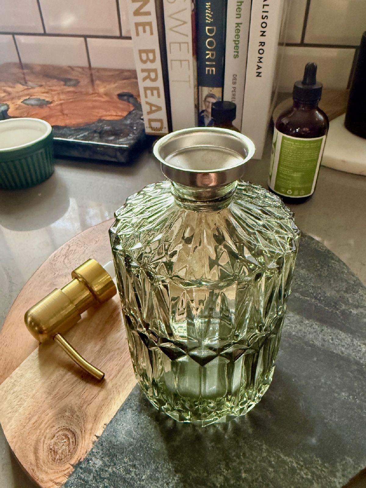 How to Make Clean, Moisturizing Body Oil | If you've been making healthy non-toxic beauty product swaps, this DIY homemade body oil recipe is super healthy, makes your skin feel amazing, & will save you money!  