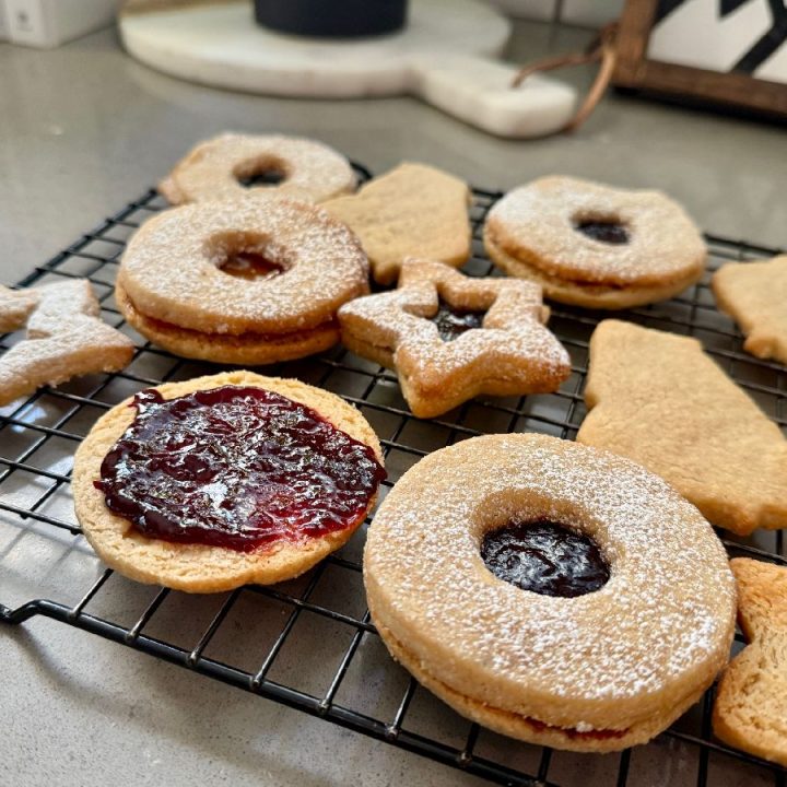 Spiced Hazelnut Linzer Cookies