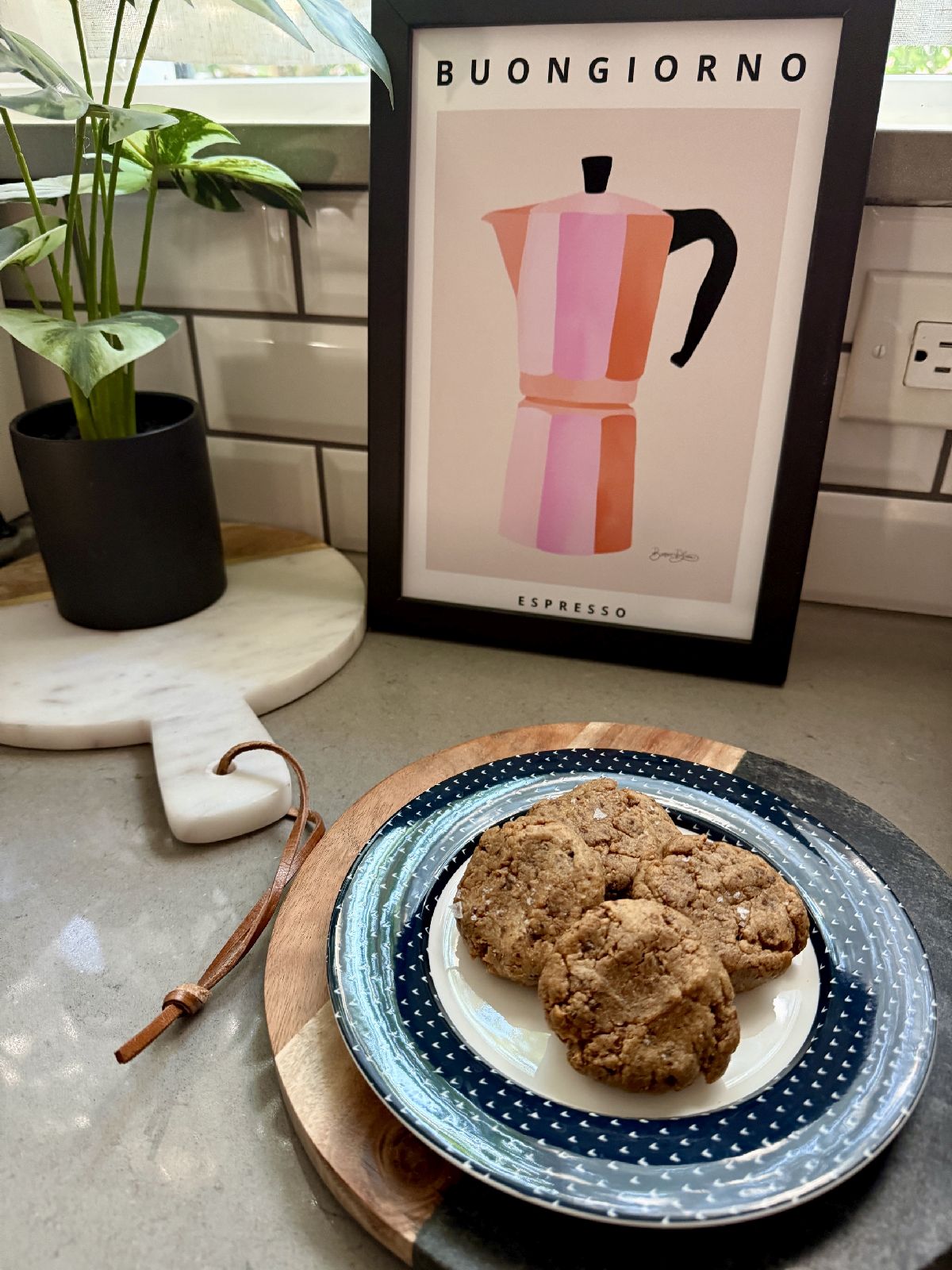 These super healthy peanut butter date cookies are a perfect healthy sweet treat