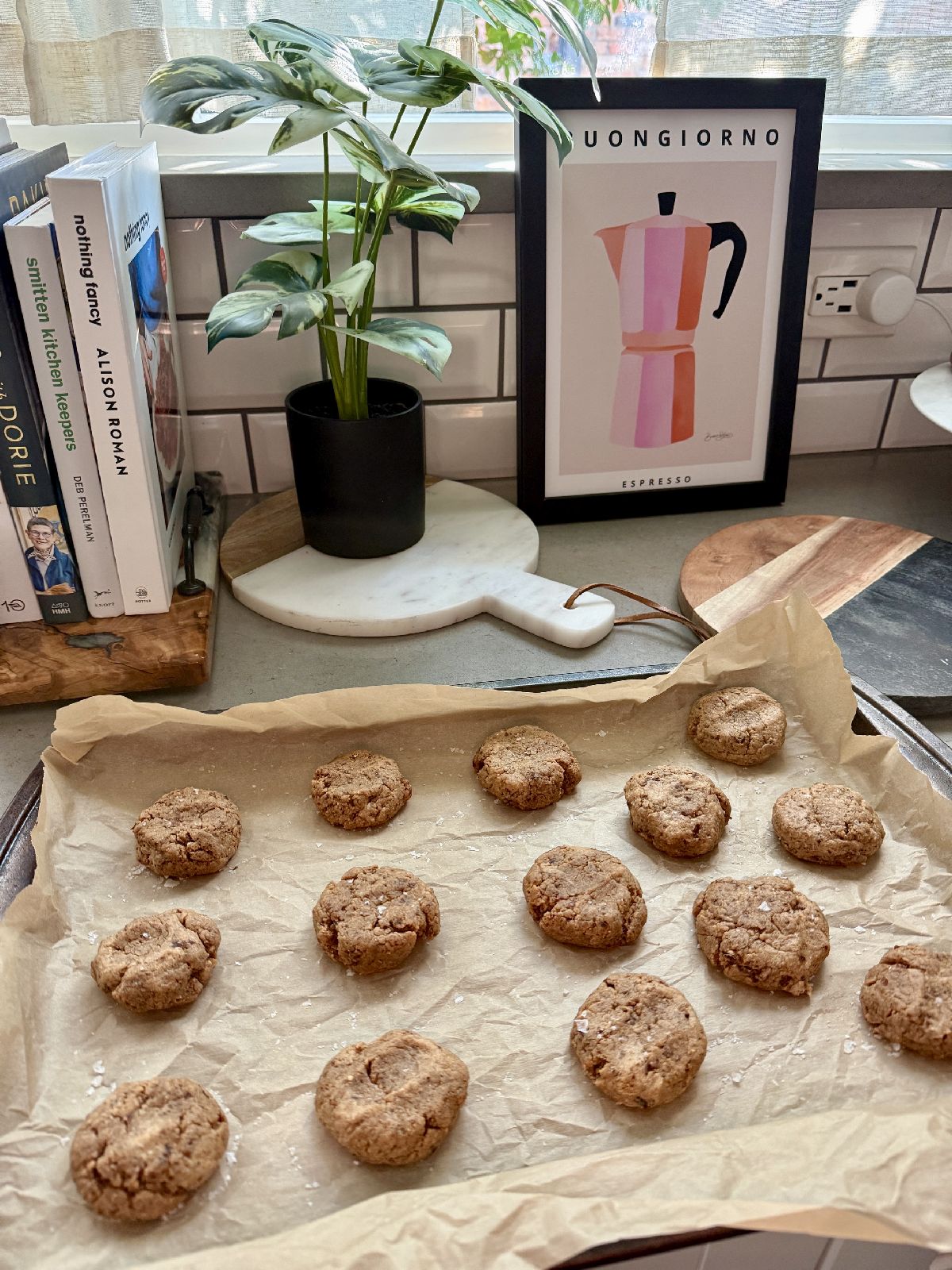 These super healthy peanut butter date cookies are a perfect healthy sweet treat