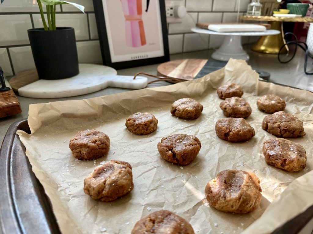 These super healthy peanut butter date cookies are a perfect healthy sweet treat