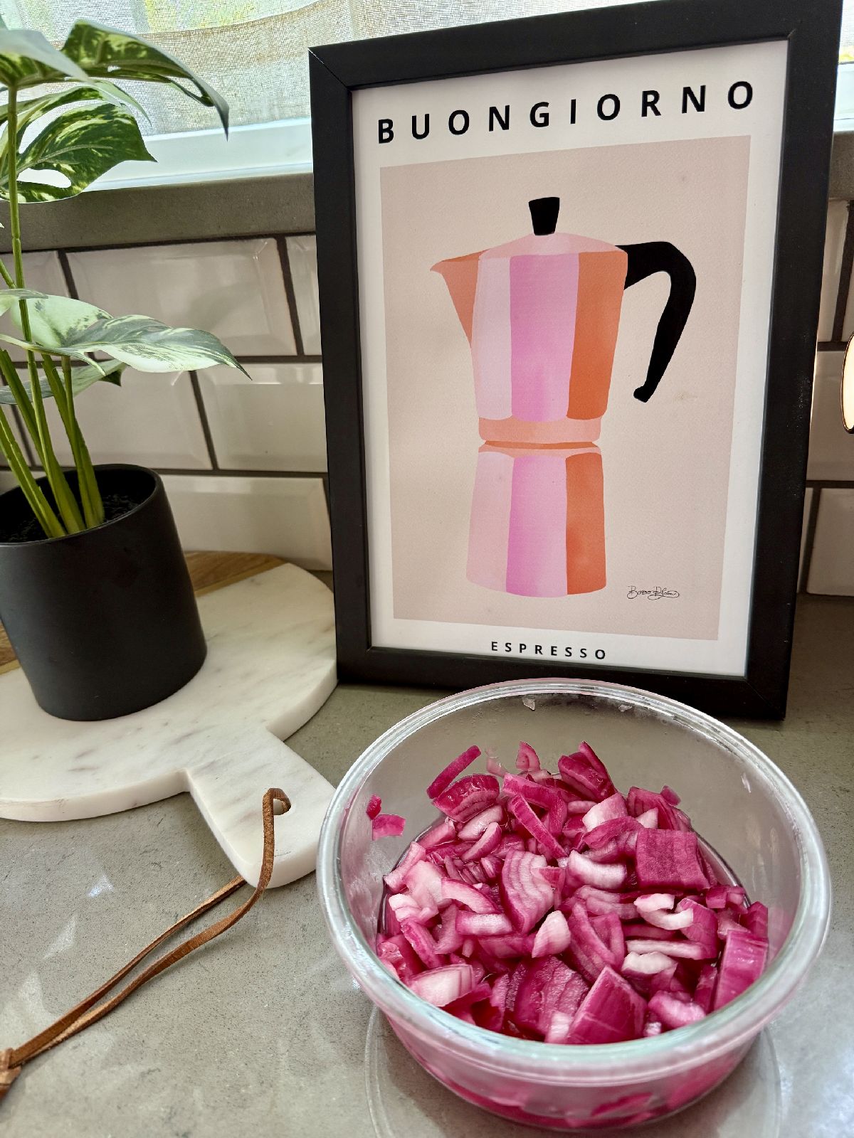 how to make quick-picked red onions